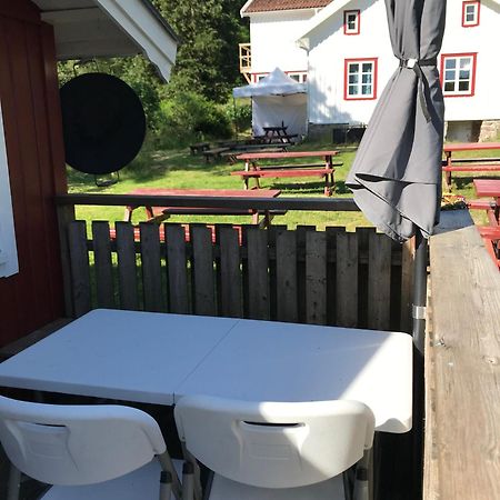 Bjoersjoeas Vildmark - Small Camping Cabin Close To Nature Olofstorp Buitenkant foto